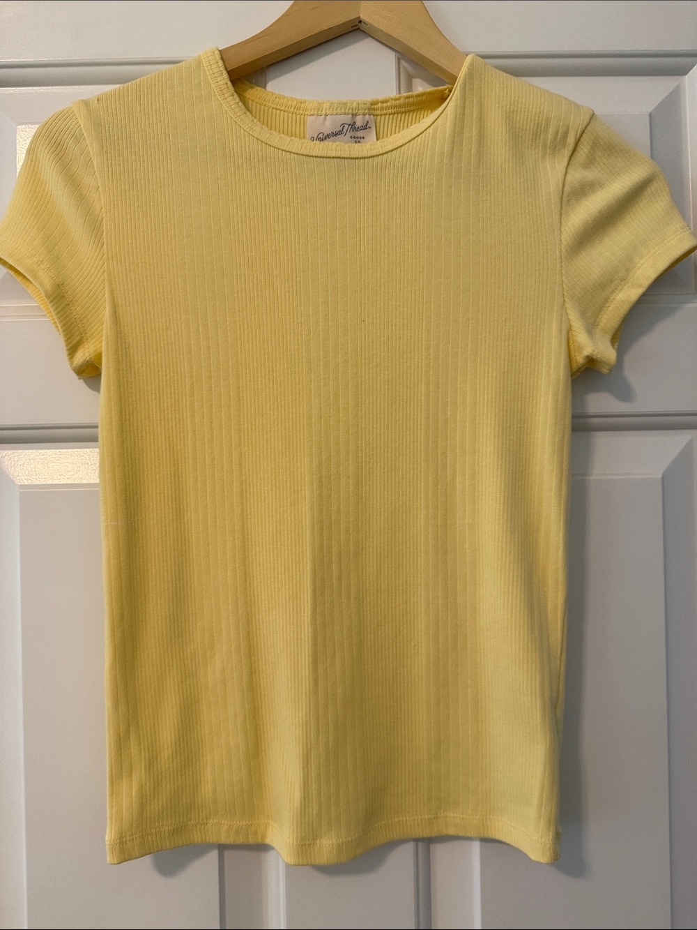 Universal Thread Yellow Ribbed Short Sleeve Tee xs